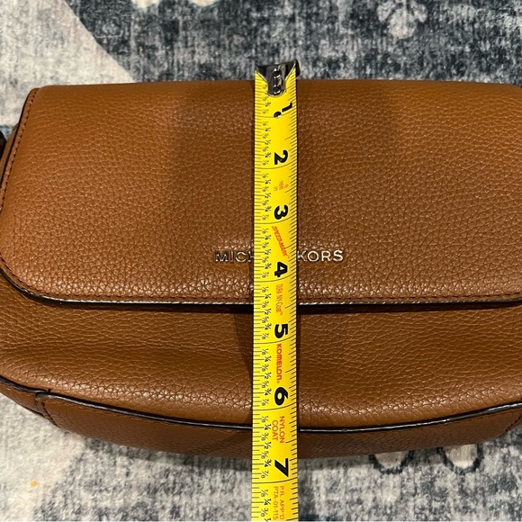 Michael Kors Bedford Legacy Leather Flap Crossbody EUC - Picture 5 of 13